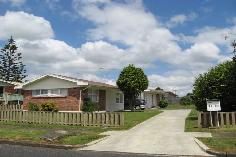 Photo of property in 9 Landscape Road, Pukekohe, 2120