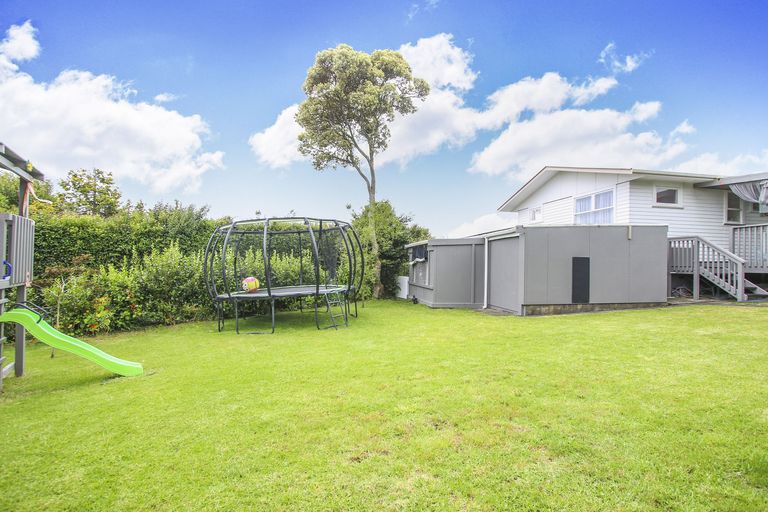 Photo of property in 26 Kirby Street, Glendene, Auckland, 0602
