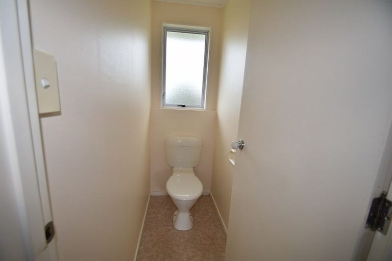 Photo of property in 2/2 Mcdowell Crescent, Hillcrest, Auckland, 0626