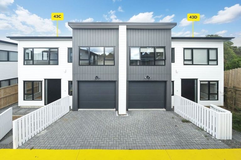 Photo of property in 43d Mirrabooka Avenue, Botany Downs, Auckland, 2010