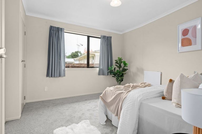 Photo of property in 66 Southsea Crescent, Silverdale, Hamilton, 3216