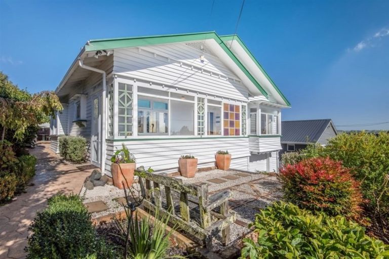 Photo of property in 5 Karaka Street, Helensville, 0800