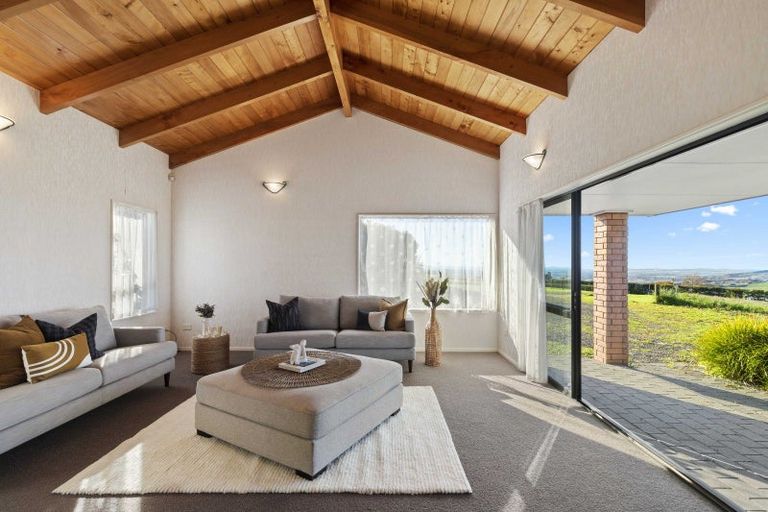 Photo of property in 118 Paparata Road, Bombay, 2675