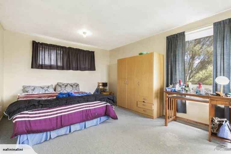 Photo of property in 1/49 Lysander Crescent, Beach Haven, Auckland, 0626