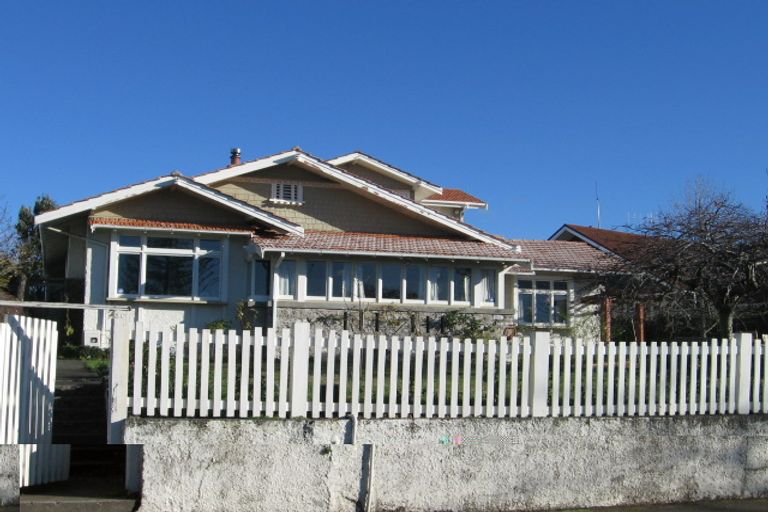 Photo of property in 30 Fitzroy Road, Bluff Hill, Napier, 4110
