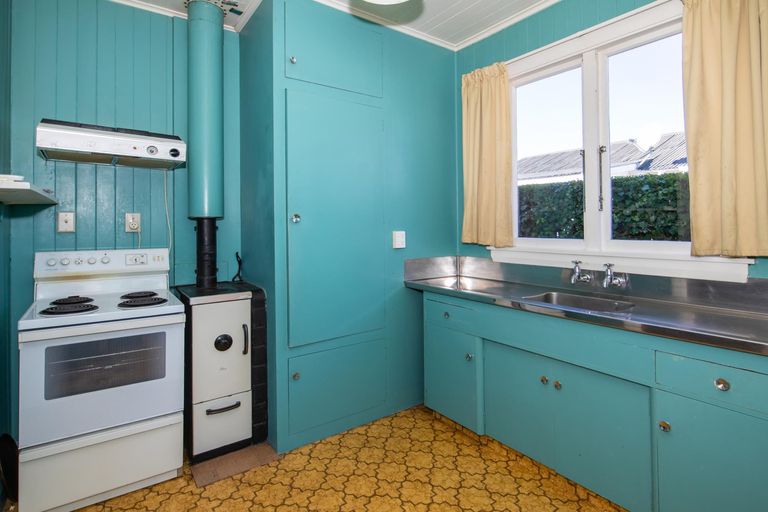 Photo of property in 61 Mckenzie Street, Geraldine, 7930