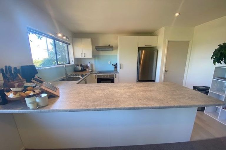 Photo of property in 38 Scott Road, Stanmore Bay, Whangaparaoa, 0932