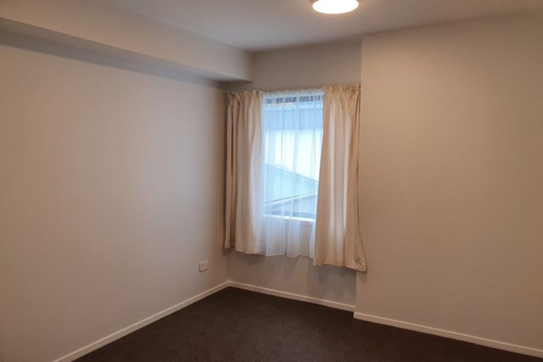 Photo of property in 3/232 Main Road, Tawa, Wellington, 5028