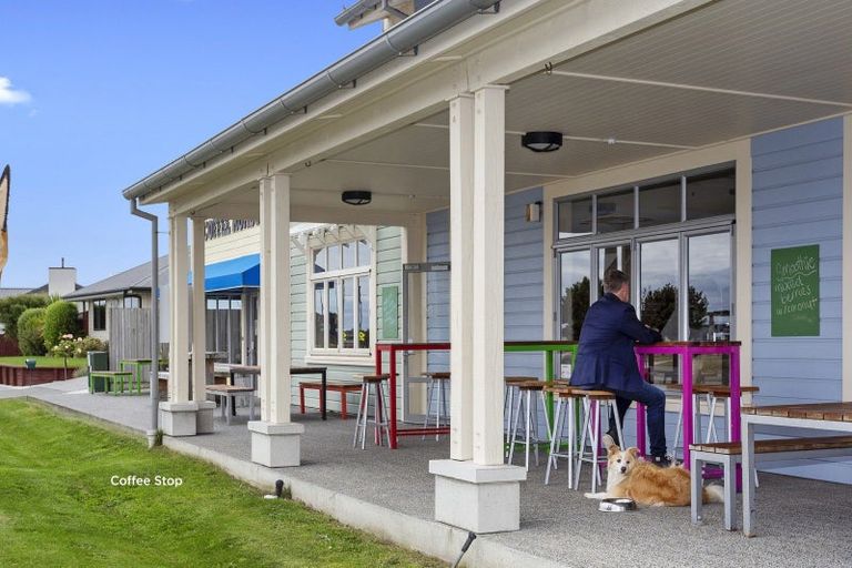 Photo of property in 18 Eyrewell Road, Pegasus, 7612