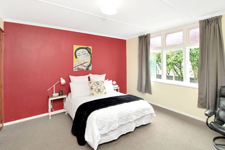 Photo of property in 70 Trafalgar Street, Dannevirke, 4930