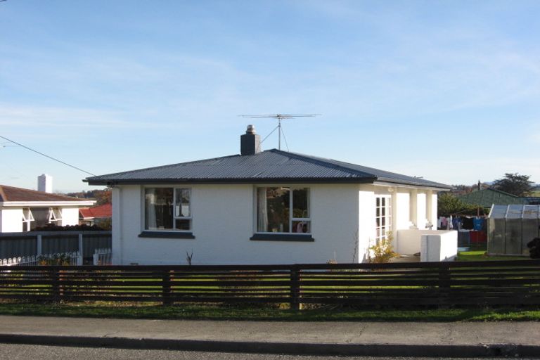 Photo of property in 8 Charles Street, East Gore, Gore, 9710