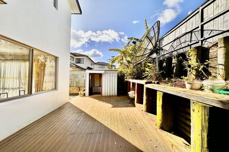 Photo of property in 23 Packspur Drive, Flat Bush, Auckland, 2016