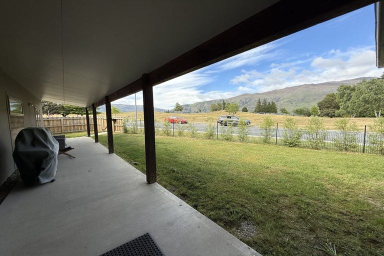 Photo of property in 14mt Aspiring College, 131 Plantation Road, Wanaka, 9305