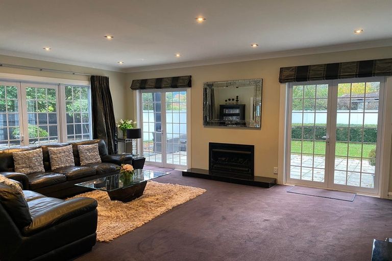 Photo of property in 2 Blundell Way, Heretaunga, Upper Hutt, 5018