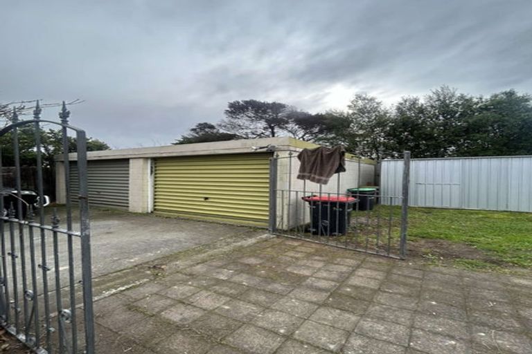 Photo of property in 2/23 Branksome Place, Parklands, Christchurch, 8083