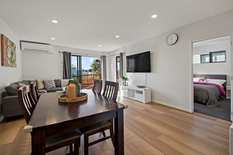 Photo of property in 13a Tuuhura Road, Pukekohe, 2120