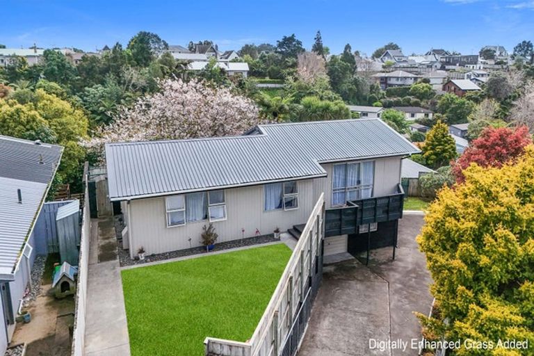 Photo of property in 33 Maratahu Street, Westown, New Plymouth, 4310
