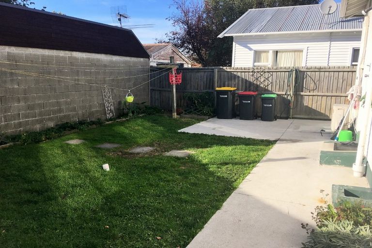 Photo of property in 2/64 Division Street, Riccarton, Christchurch, 8041