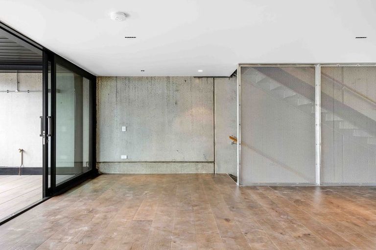 Photo of property in 5/279 Lake Road, Belmont, Auckland, 0622