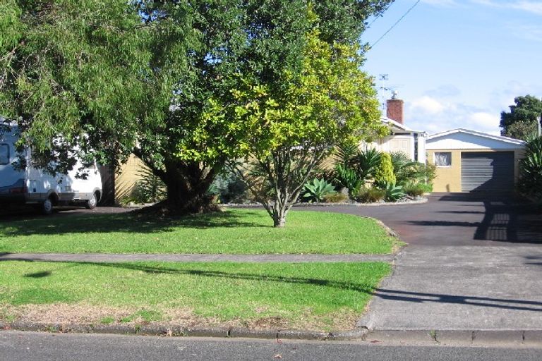 Photo of property in 27 Millen Avenue, Pakuranga, Auckland, 2010