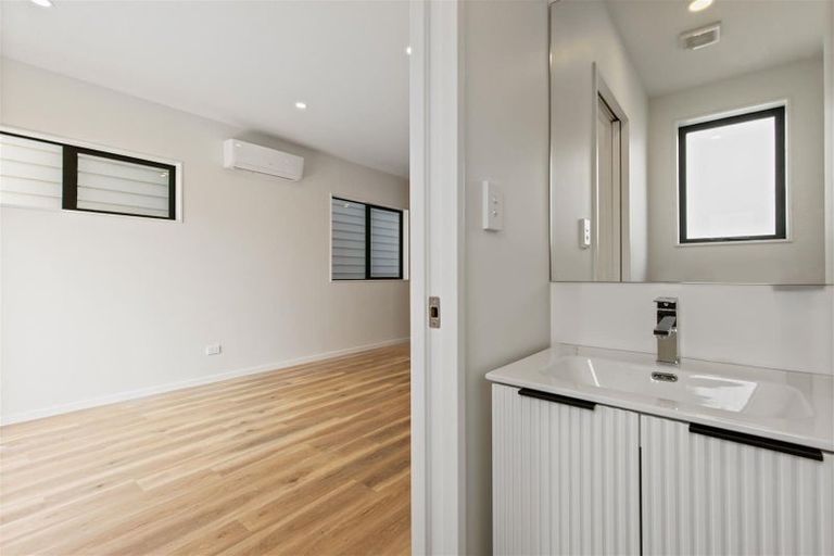 Photo of property in 70 Opoka Street, Papakura, 2110