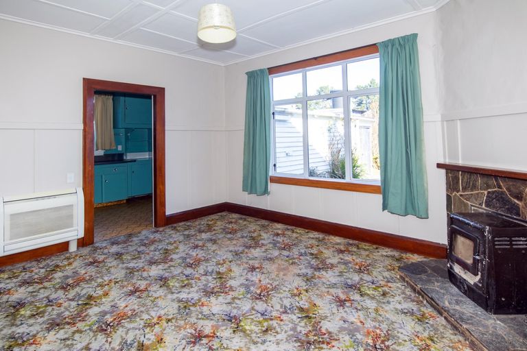 Photo of property in 61 Mckenzie Street, Geraldine, 7930