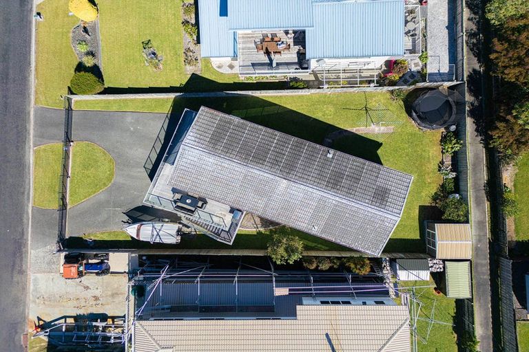 Photo of property in 4 Ngatira Place, Snells Beach, 0920