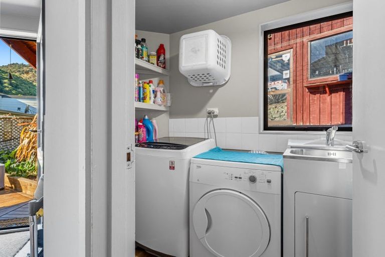 Photo of property in 28 Clovelly Street, Atawhai, Nelson, 7010