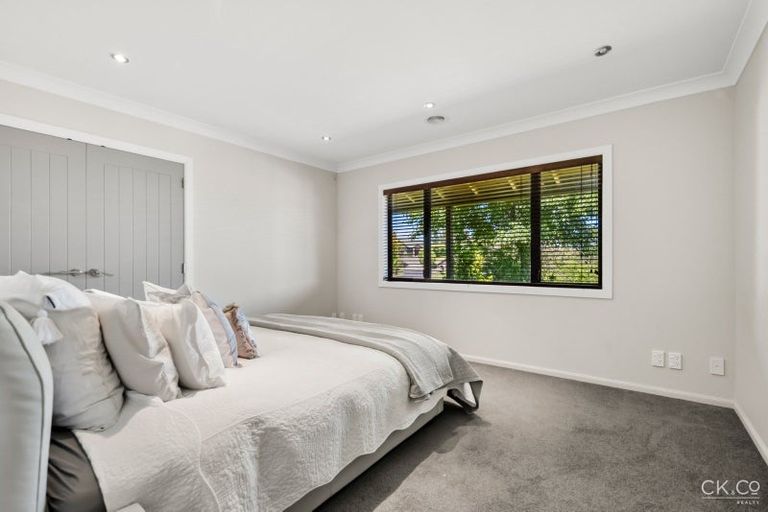 Photo of property in 14 Mount Marua Way, Timberlea, Upper Hutt, 5018