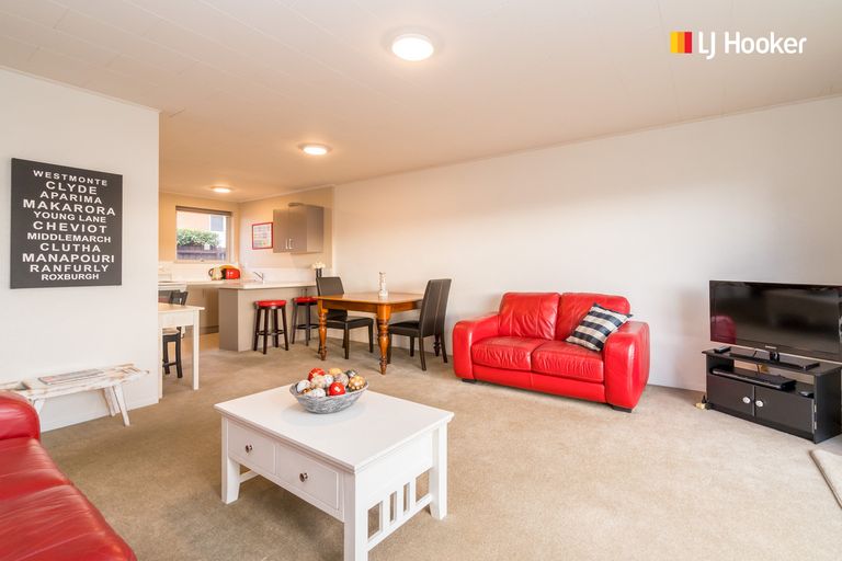 Photo of property in 7d Lawrence Street, Mornington, Dunedin, 9011