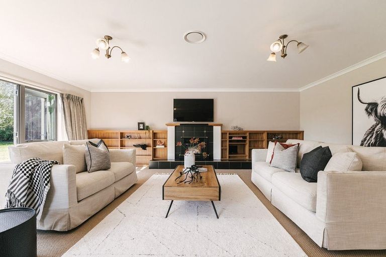 Photo of property in 45 Dobsons Lane, Kelvin Grove, Palmerston North, 4470