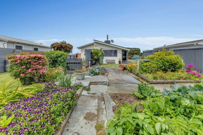 Photo of property in 25 Kapuni Street, Manaia, 4612