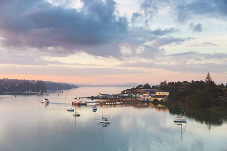 Photo of property in 13 Sunderland Avenue, Hobsonville, Auckland, 0616