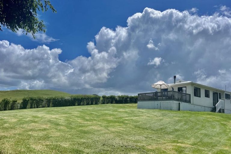 Photo of property in 3914 Kaipara Coast Highway, Mangakura, Warkworth, 0984