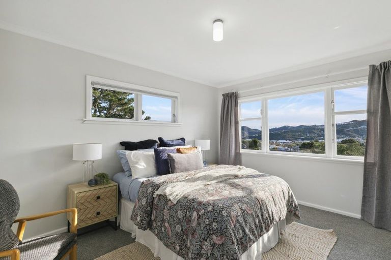 Photo of property in 3 Grenfell Drive, Karori, Wellington, 6012