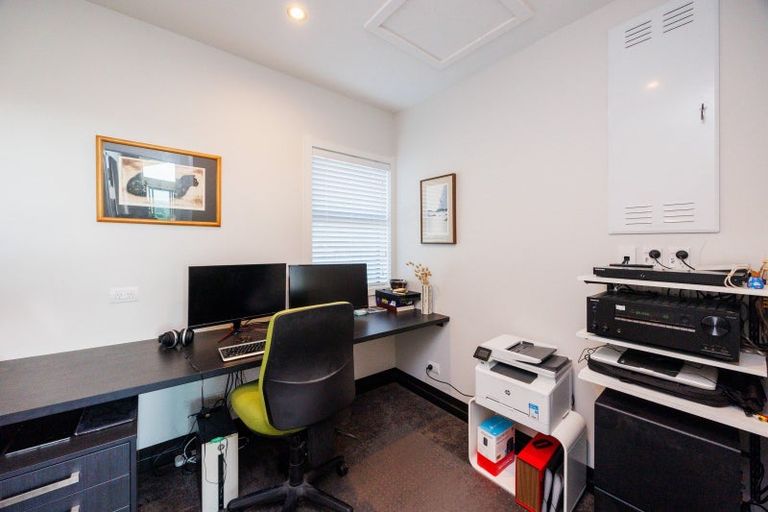 Photo of property in 21 The Strand, Fitzherbert, Palmerston North, 4410