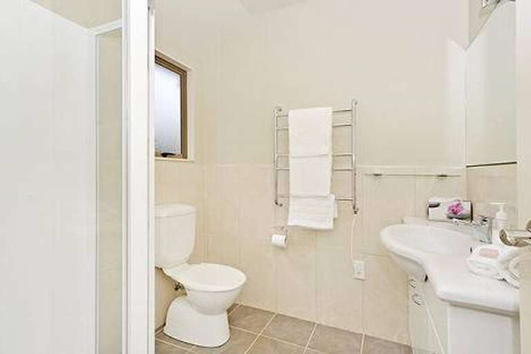 Photo of property in 3 Windsor Street, Terrace End, Palmerston North, 4410