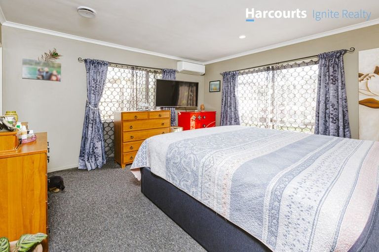 Photo of property in 48 Robert Ross Place, Clendon Park, Auckland, 2103