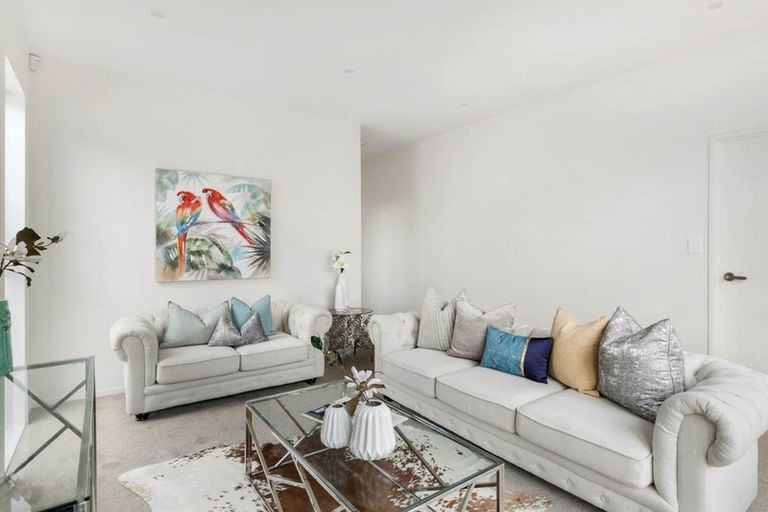 Photo of property in 11 Puwha Street, Massey, Auckland, 0614