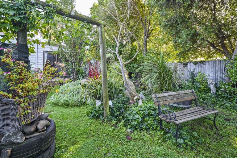 Photo of property in 6 Railway Road, Whakatu, Hastings, 4102
