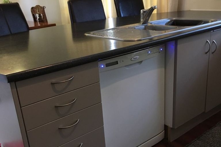 Photo of property in 1/46 Bryndwr Road, Fendalton, Christchurch, 8052