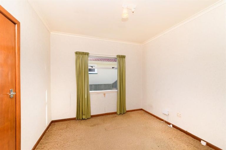 Photo of property in 27 Lower High Street, Marton, 4710