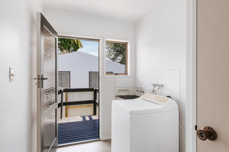 Photo of property in 16 Victory Street, Welcome Bay, Tauranga, 3112