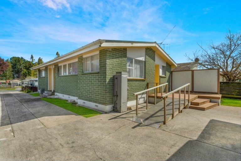 Photo of property in 19 Norrie Street, Bader, Hamilton, 3206