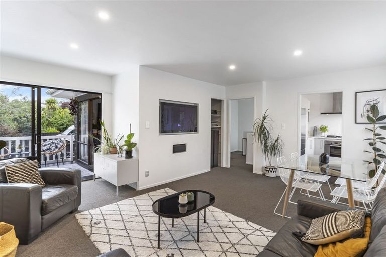 Photo of property in 2/37 Manuka Road, Bayview, Auckland, 0629