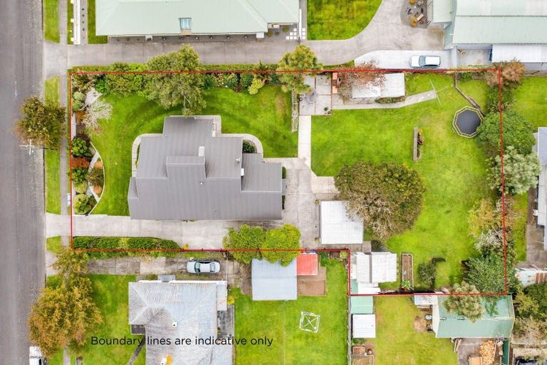 Photo of property in 6 Egmont Street, Hawera, 4610