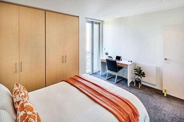 Photo of property in Sanctum Apartment, 10 Ebor Street, Te Aro, Wellington, 6011