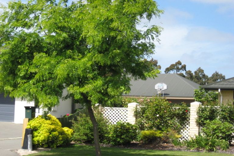 Photo of property in 20 Avon Gate, Russley, Christchurch, 8042