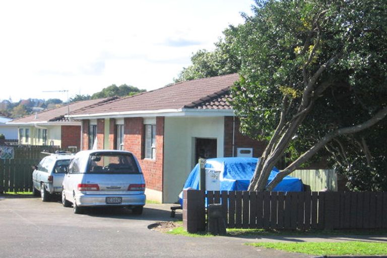 Photo of property in 43 Russell Road, Manurewa, Auckland, 2102