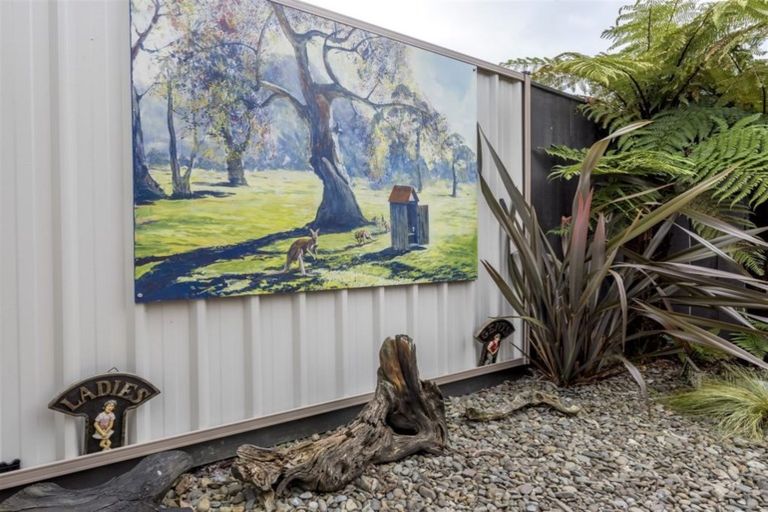 Photo of property in 19 Kent Street, Levin, 5510